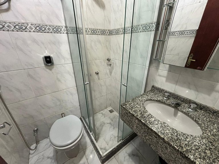 Conjugado em Copa | até 4 pessoas e portaria 24h