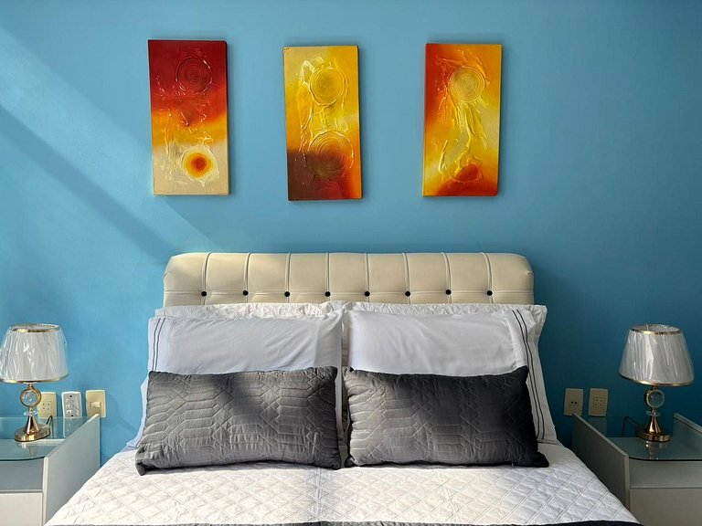 1Qt. a 2 min da praia de Copa com portaria 24h