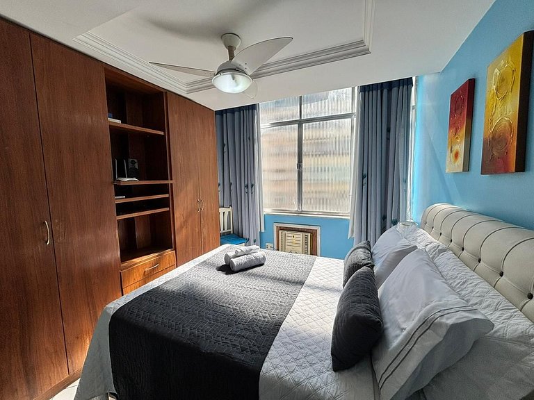 1Qt. a 2 min da praia de Copa com portaria 24h