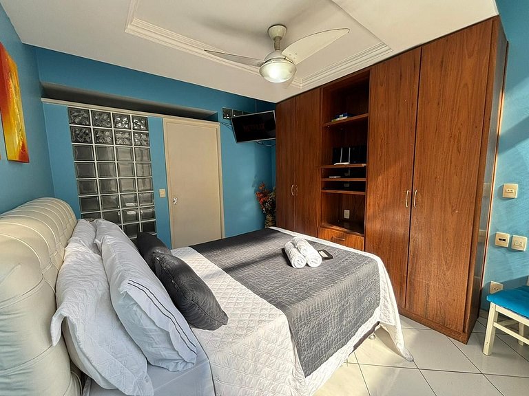 1Qt. a 2 min da praia de Copa com portaria 24h