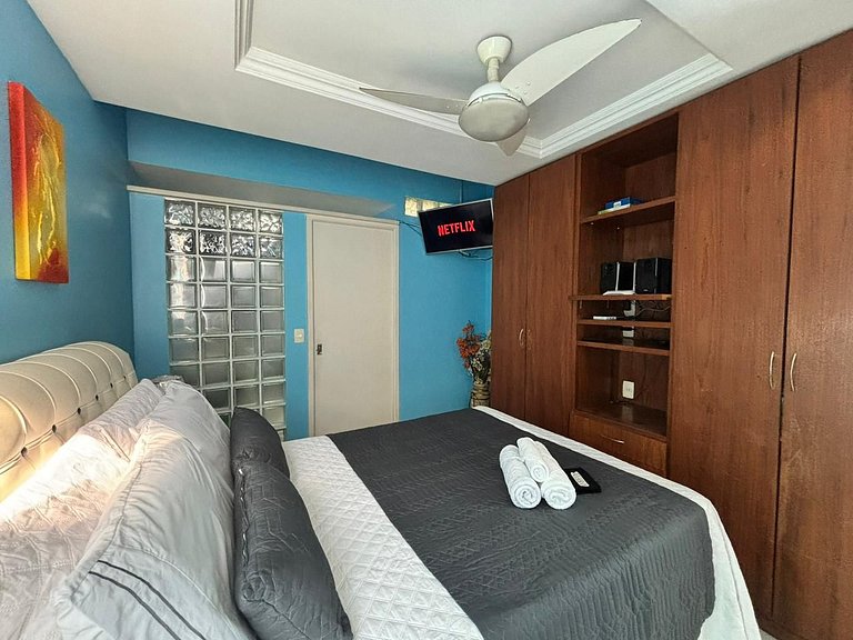 1Qt. a 2 min da praia de Copa com portaria 24h