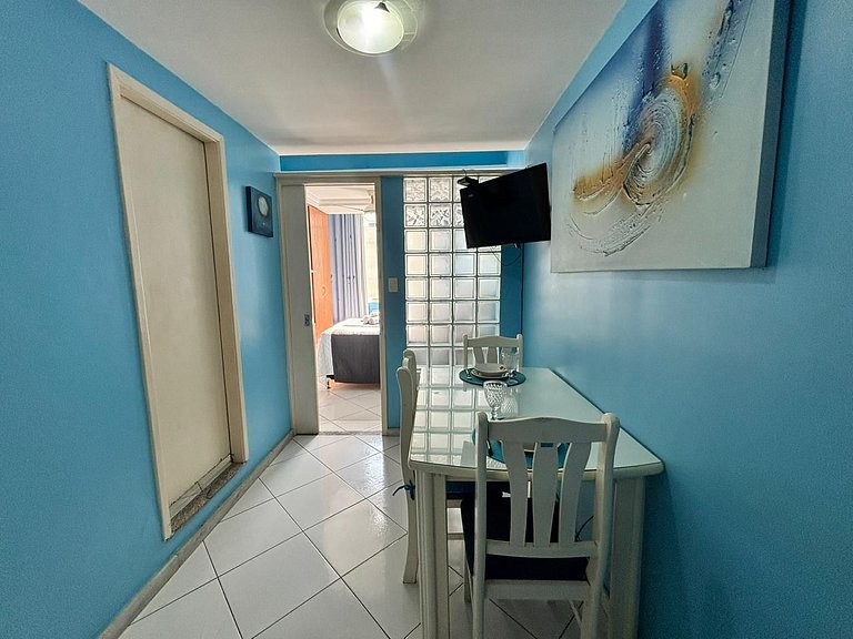 1Qt. a 2 min da praia de Copa com portaria 24h