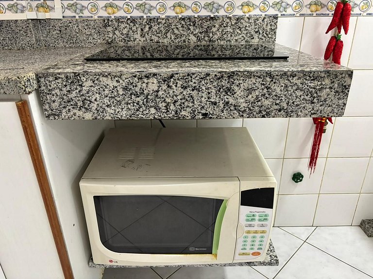 1Qt. a 2 min da praia de Copa com portaria 24h